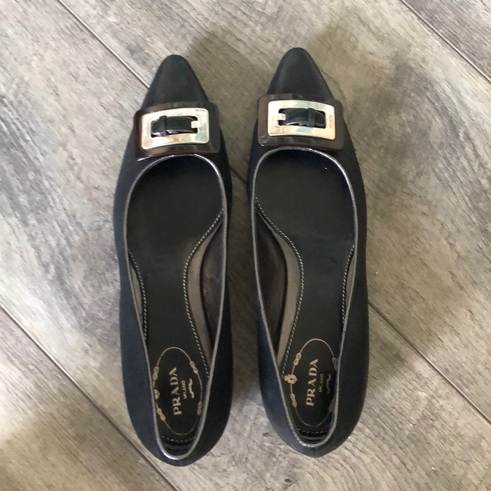 Prada flats SHIPPING NOT INCLUDED
